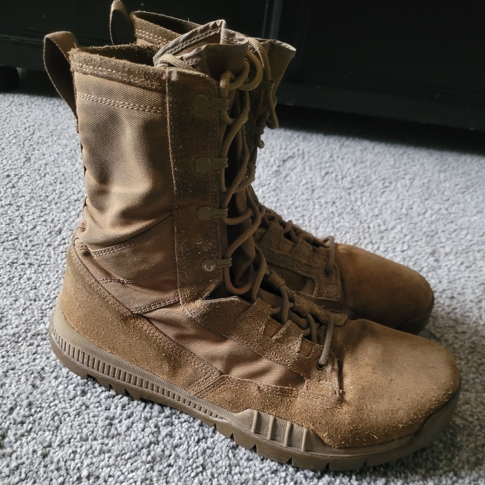 Men's NIKE 8" SFB Jungle Leather Boots
